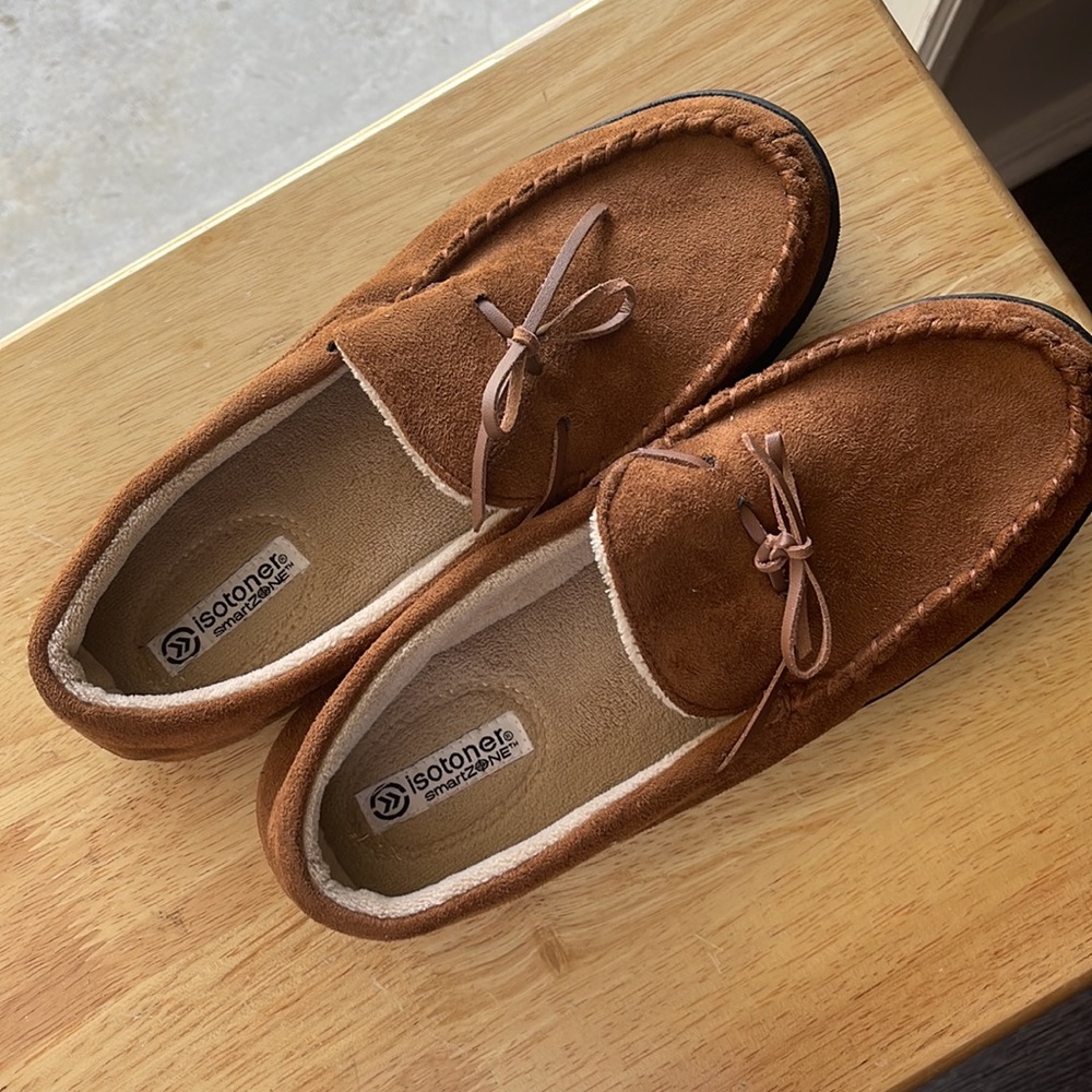Isotoner Mens Slippers